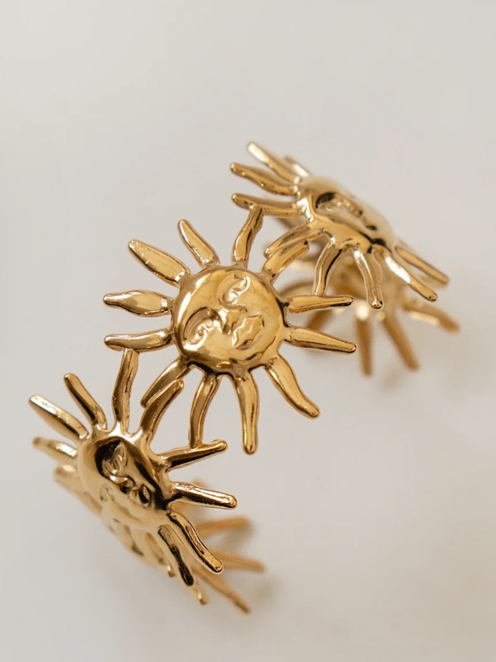House of Harlow 1960 cuff bracelet with interconnected celestial sun- face NWT - Picture 2 of 3